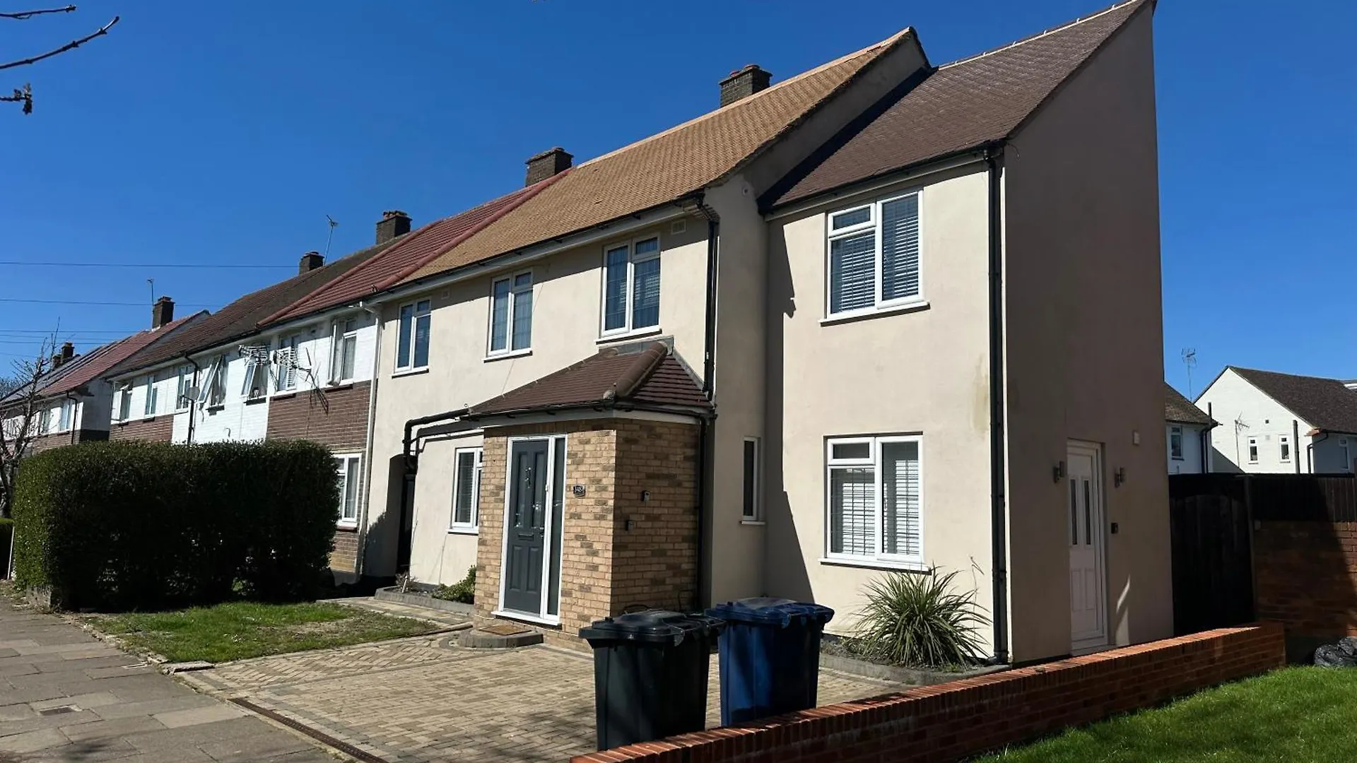 Holiday home 5 Ensuite Bedroom Home Near Heathrow & Business Hubs Ideal For Contractors! Northolt